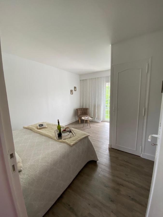 Bed and Breakfast Le Vieux Moulin Bouhet Экстерьер фото
