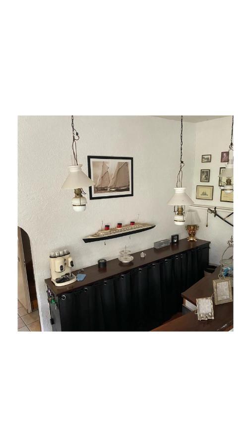 Bed and Breakfast Le Vieux Moulin Bouhet Экстерьер фото