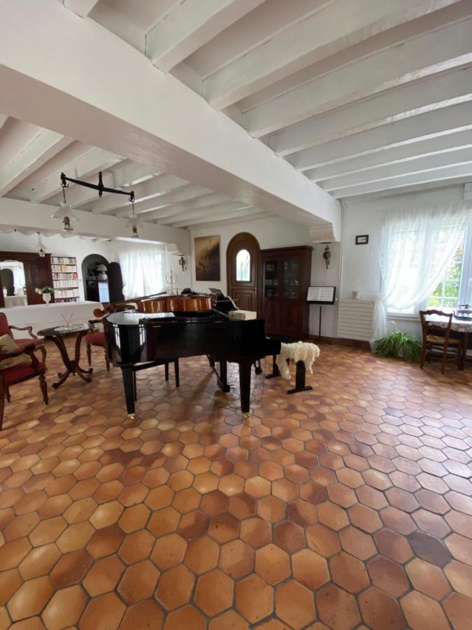 Bed and Breakfast Le Vieux Moulin Bouhet Экстерьер фото