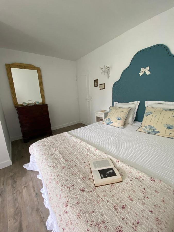 Bed and Breakfast Le Vieux Moulin Bouhet Экстерьер фото